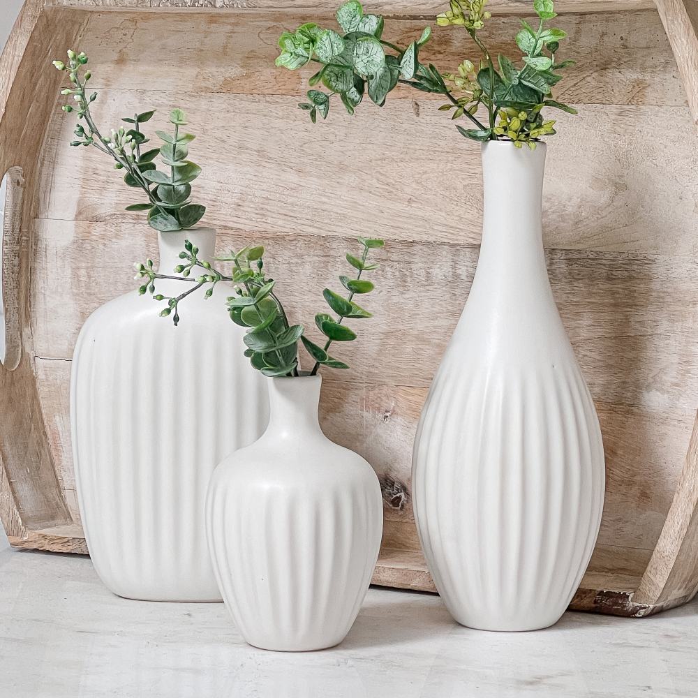Modern Minimalist Ceramic Matte Vase with Hemp Rope – Texture + Tuft