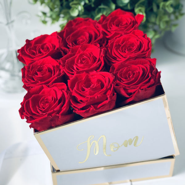 Eternal Beauty - Luxurious Preserved Roses in a Personalized Box